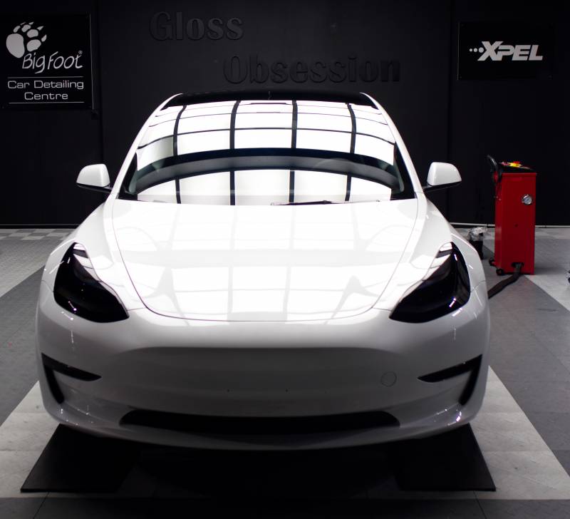 Comment protéger sa Tesla Model 3 Neuve traitement céramique ou film de  protection ou encore Covering transparent Xpel - Gloss Obsession